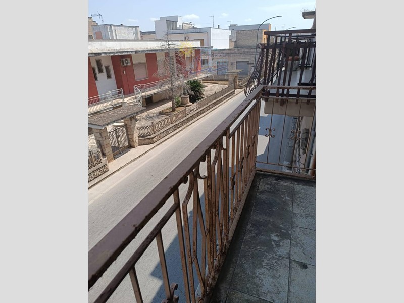 Appartamento in Vendita a Avetrana, 88'000€, 113 m²