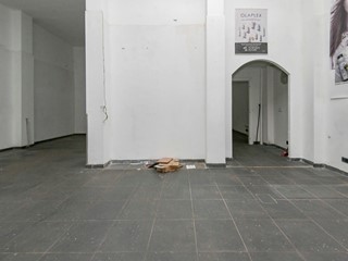 Immobile commerciale in Vendita a Torino, 90'000€, 90 m²