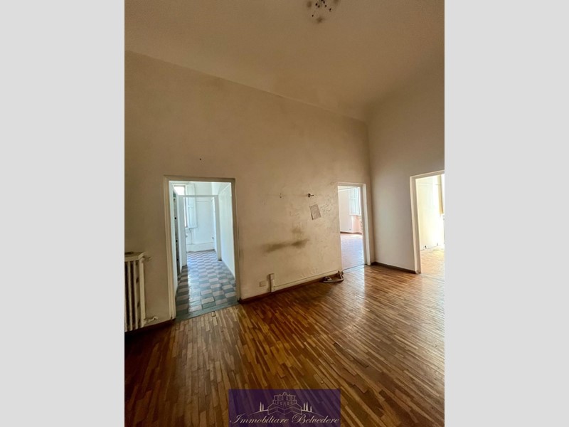 Appartamento in Vendita a Firenze, zona Statuto, 840'000€, 210 m²