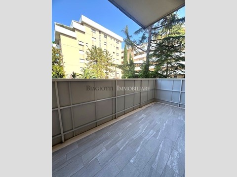 Appartamento in Vendita a Livorno, zona redi, 480'000€, 200 m²