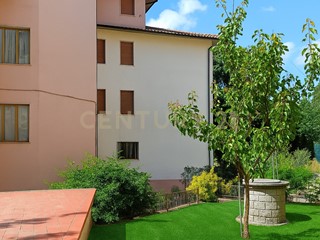 Appartamento in Vendita a Piancastagnaio, 154'000€, 90 m², arredato, con Box