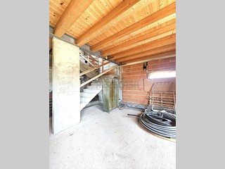 Casa Indipendente in Vendita a Monticello Conte Otto, 260'000€, 375 m², con Box