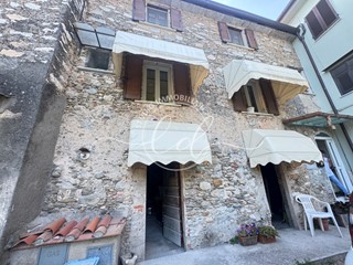 Casa Semi Indipendente in Vendita a Seravezza, zona Pozzi, 230'000€, 75 m²