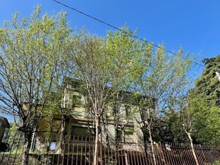 Casa Indipendente in Vendita a Inverigo, 275'000€, 207 m²