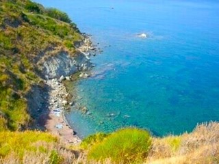 Attività commerciale in Vendita a Agropoli, 8'000€, 1500 m²