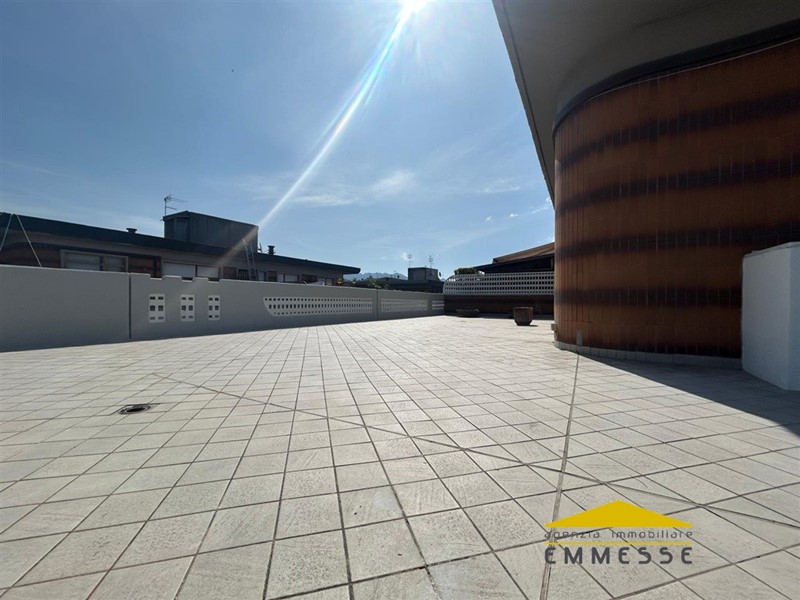 Quadrilocale in Vendita a Carrara, 345'000€, 125 m²