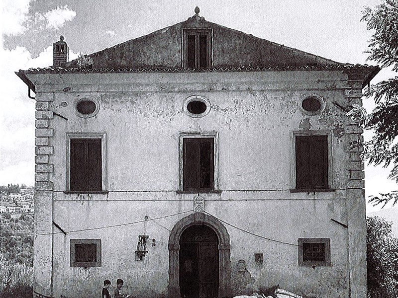 Casale in Vendita a Altilia, 356'000€, 790 m²