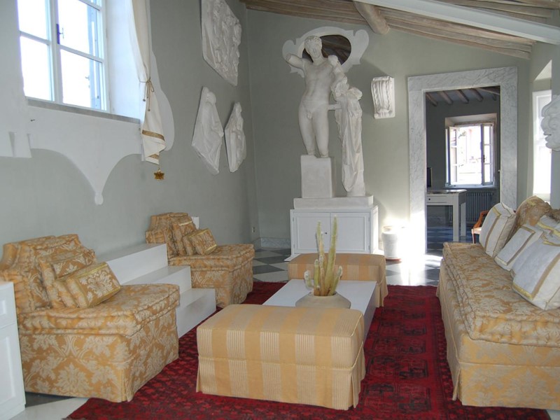 Casa Semi Indipendente in Vendita a Carrara, zona Bedizzano, 250'000€, 170 m², arredato