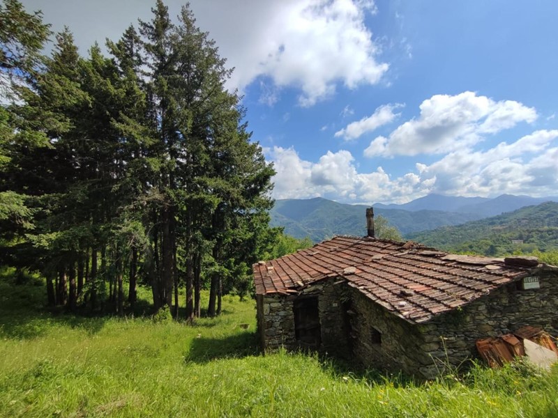 Casa di corte in Vendita a Leivi, zona Rostio, 125'000€, 115 m²