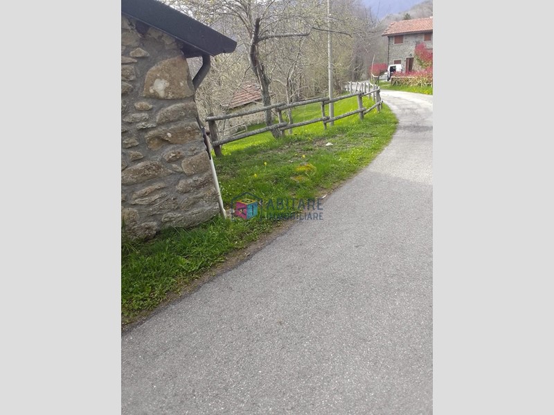 Casa di corte in Vendita a Sillano Giuncugnano, 20'000€, 90 m²