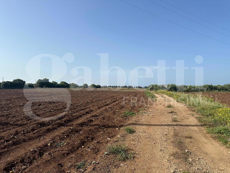 Terreno edificabile in Vendita a Siracusa, 140'000€, 13801 m²