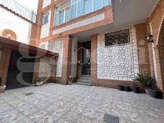 Casa Indipendente in Vendita a Calvi Risorta, 300'000€, 305 m²