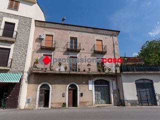 Magazzino in Vendita a Roccadaspide, 35'000&euro;, 50 m²