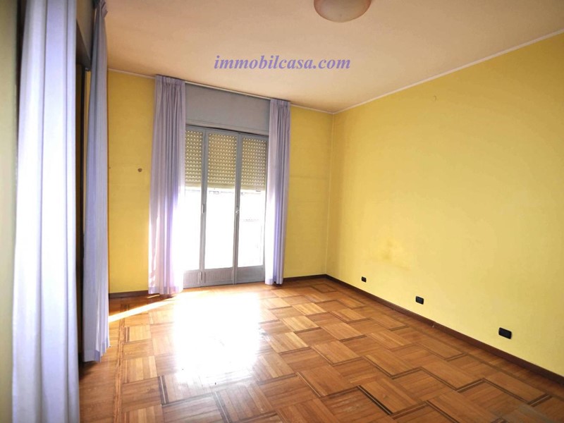 Ufficio in Affitto a Cuneo, 800€, 125 m²