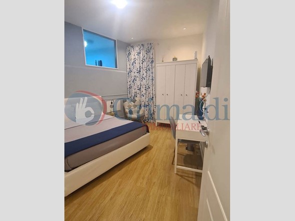 Bilocale in Vendita a Napoli, 225'000€, 85 m²
