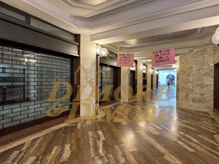 Immobile commerciale in Vendita a Varese, 110'000€, 43 m²