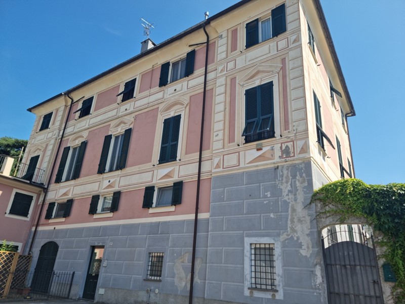Trilocale in Vendita a Genova, zona Bolzaneto, 75'000€, 55 m²