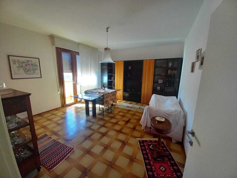 Appartamento in Vendita a Novafeltria, 135'000€, 138 m²