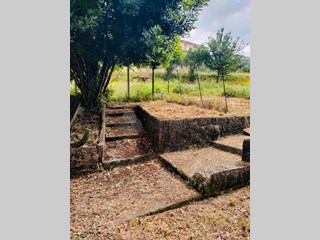 Casa Indipendente in Vendita a Sarzana, 165'000&euro;, 240 m²