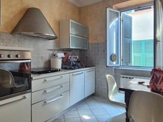 Quadrilocale in Vendita a Santo Stefano di Magra, 83'000€, 52 m²