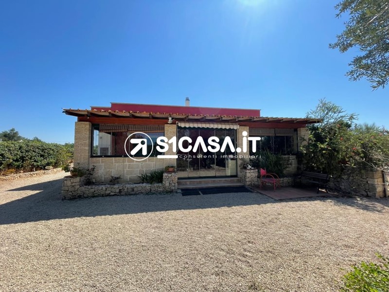 Villa in Vendita a Sannicola, 278'000€, 140 m²