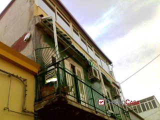 Quadrilocale in Vendita a Messina, 35'000&euro;, 100 m²