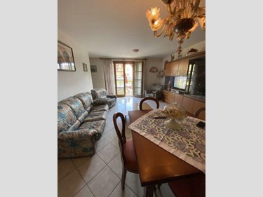 Quadrilocale in Vendita a Arcola, zona Romito Magra, 189'000€, 120 m²