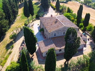 Attività commerciale in Vendita a Pomarance, 2'300'000€, 2000 m²