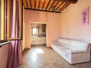 Bilocale in Vendita a Cascina, 125'000€, 60 m², arredato