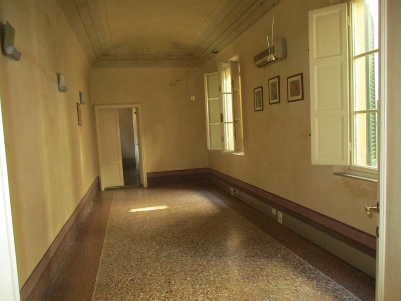 Ufficio in Vendita a Pontedera, 139'000€, 145 m²