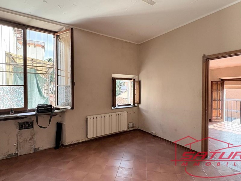 Quadrilocale in Vendita a Lucca, zona Sant'Anna, 175'000€, 85 m²