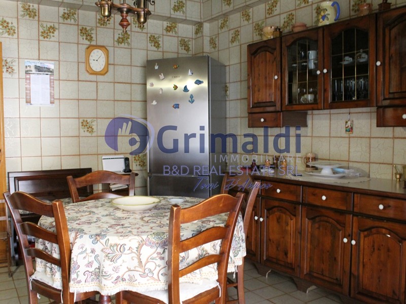 Quadrilocale in Vendita a Bagheria, 119'000€, 130 m²