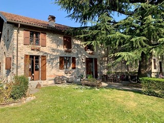 Casa Semi Indipendente in Vendita a Orsenigo, 680'000€, 207 m², con Box