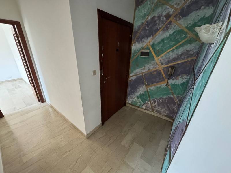 Bilocale in Vendita a Sestri Levante, zona comodo ai servizi, 140'000€, 67 m²