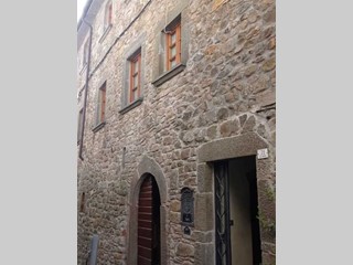 Casa Indipendente in Vendita a Fosdinovo, zona Tendola, 20'000€, 114 m²