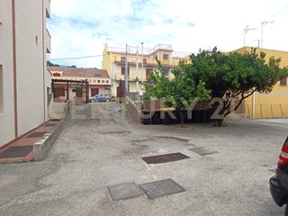 Appartamento in Vendita a Messina, 87'000€, 79 m², arredato