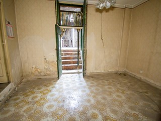 Casa Indipendente in Vendita a Aci Sant'Antonio, zona Lavina, 55'000€, 80 m², con Box