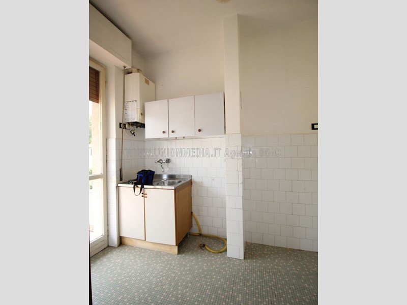 Quadrilocale in Vendita a Arcola, 85'000€, 78 m²