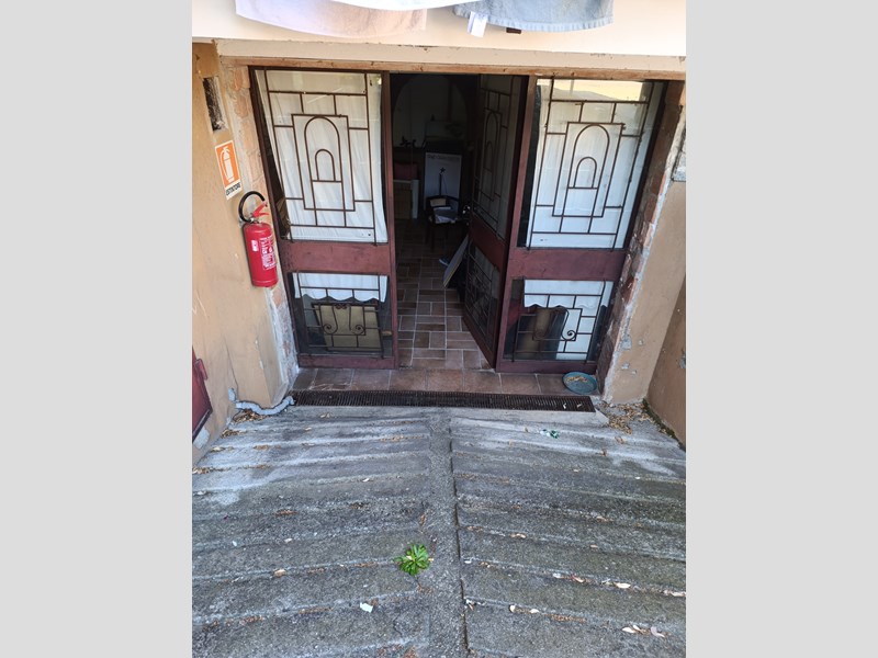 Magazzino in Vendita a Mediglia, 40'000€, 100 m²