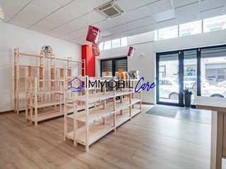 Immobile commerciale in Affitto a Livorno, 950€, 130 m²