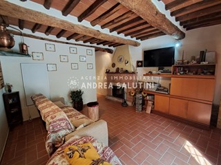 Casa Indipendente in Vendita a Buti, zona Cascine, 210'000€, 140 m², arredato, con Box