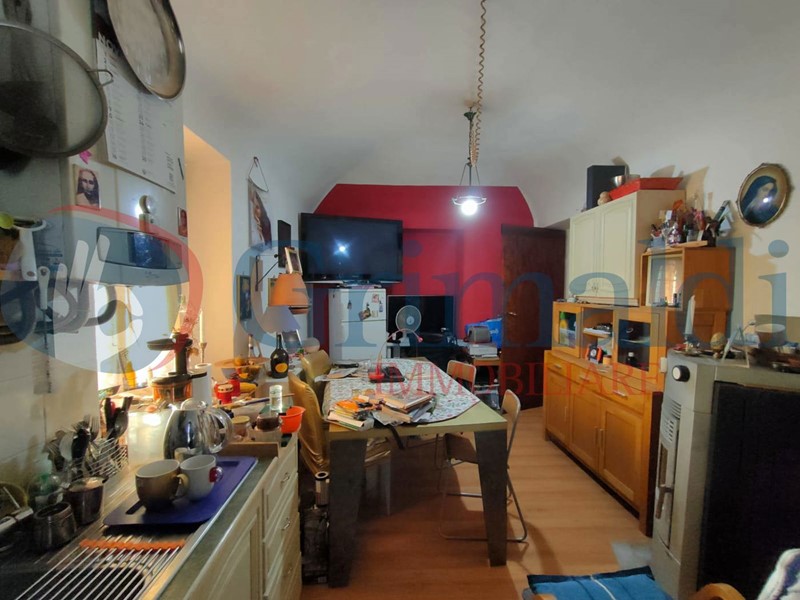 Casale in Vendita a Grugliasco, 149'000€, 90 m²