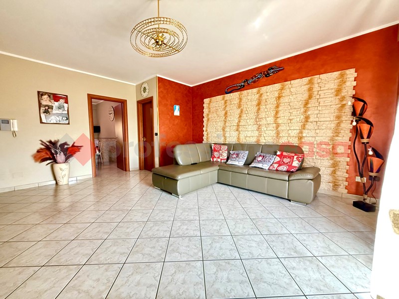 Trilocale in Vendita a Acerra, 128'000€, 105 m²