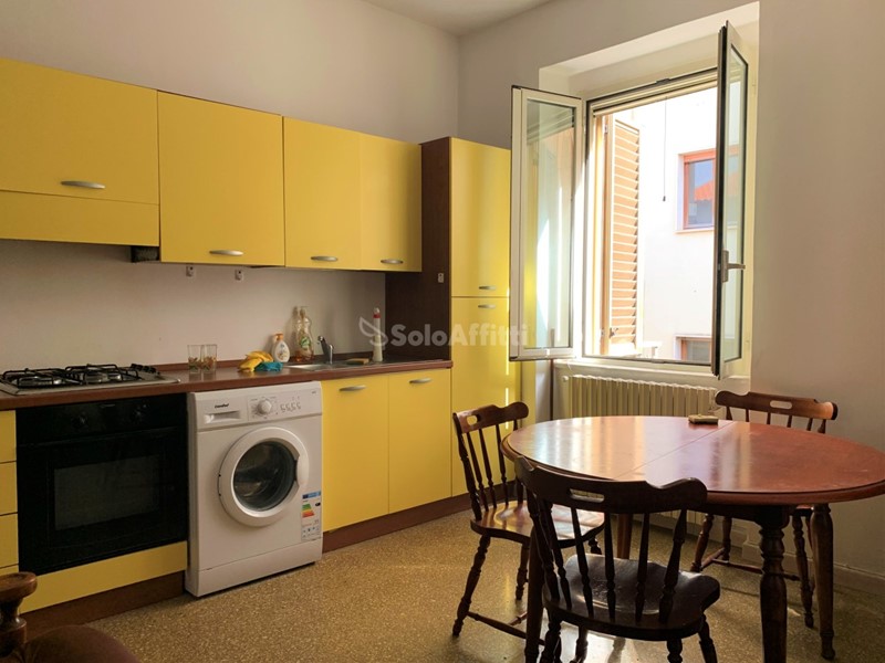 Trilocale in Affitto a Catanzaro, zona Centro, 400&euro;, 70 m², arredato