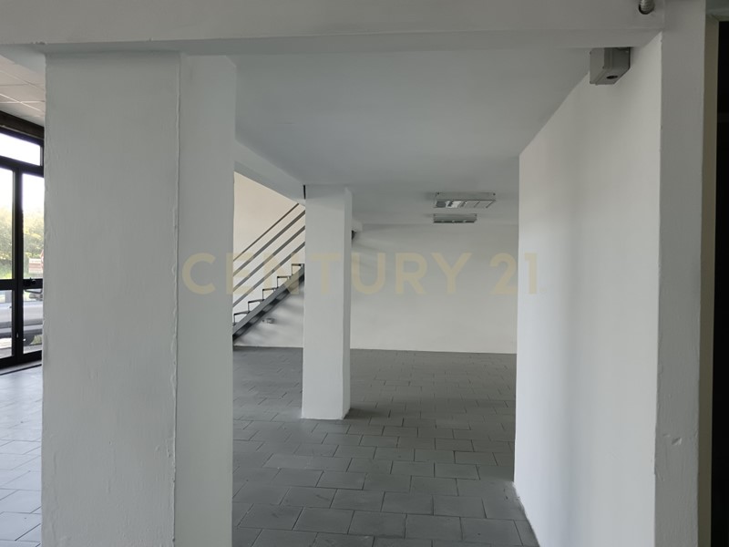 Immobile commerciale in Vendita a Piancastagnaio, 135'000€, 100 m²