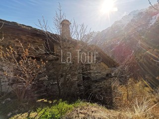 Rustico in Vendita a Bionaz, 45'000&euro;, 180 m²