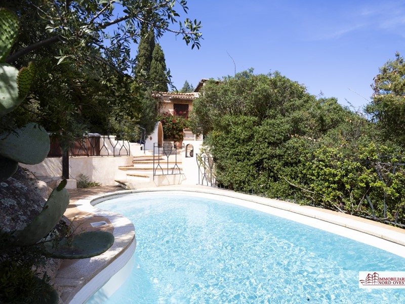 Villa in Affitto a Arzachena, 25'000€, 220 m²