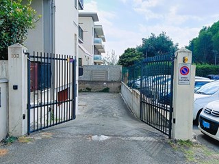 Posto auto in Vendita a Sesto Fiorentino, zona NETO, 15'000€, 15 m²