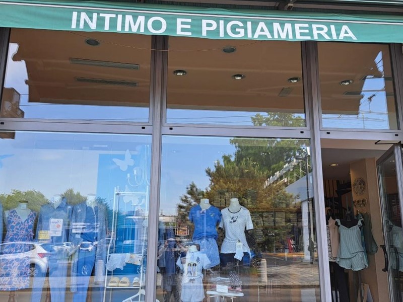 Attività commerciale in Vendita a Modena, 50'000€, 45 m²