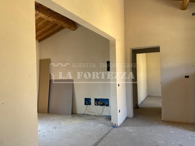 Quadrilocale in Vendita a Pisa, 250'000€, 80 m²